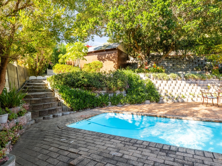 6 Bedroom Property for Sale in The Village Western Cape